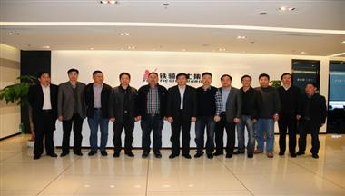 湖(hú)北石首市(shi)餘紅(hong)星書記一(yi)行到(dao)集(ji)團(tuán)考察交流